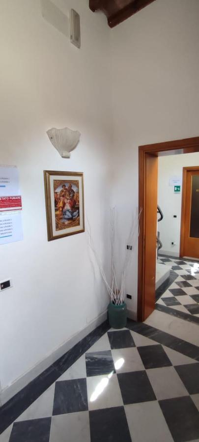 Room In Villa -Livorno - Montenero Eksteriør bilde